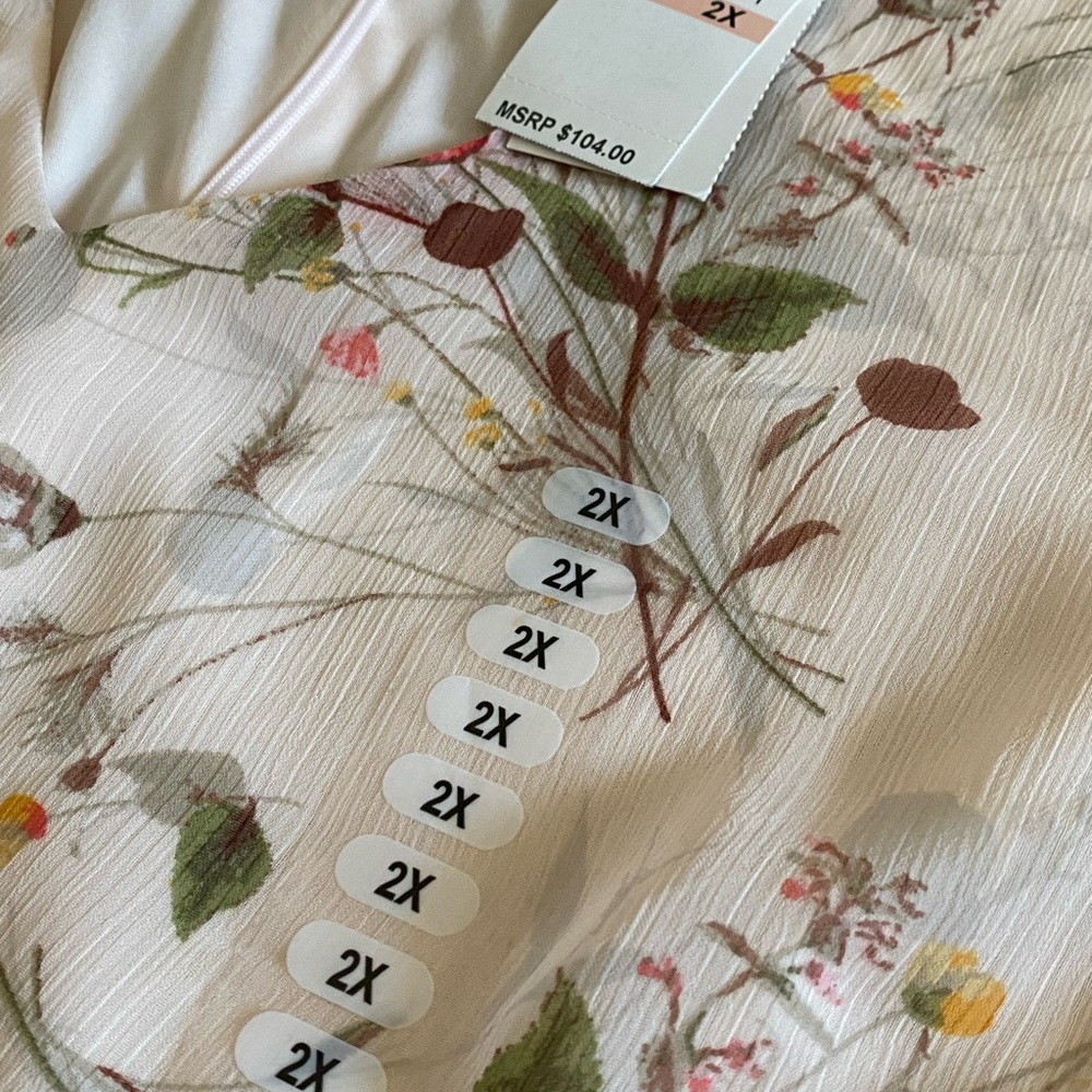 NWT Floral Dress - Collection By Bobeau - Picture 4 of 10